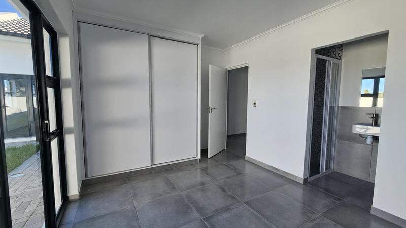 4 Bedroom Property for Sale in Shelley Point Western Cape